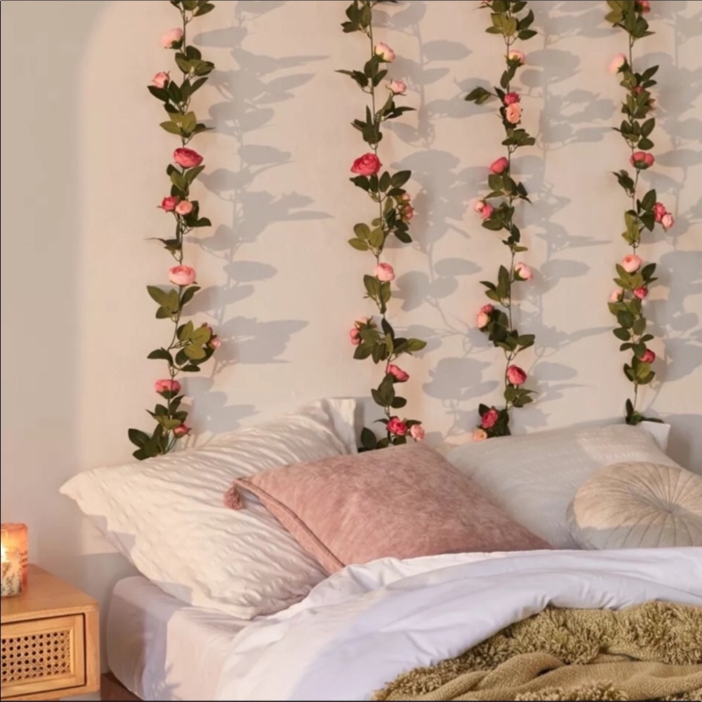 Decorative Rose Vine Garlands set of 4 vines